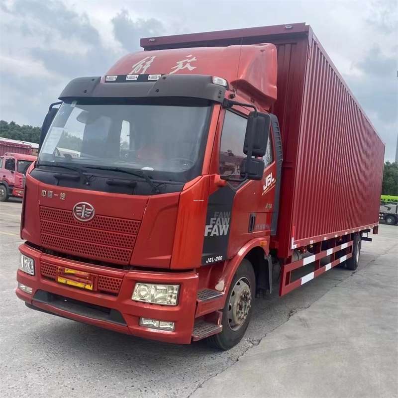 云梦县探秘芒康县进仓物流：专线直达的多元货运之旅