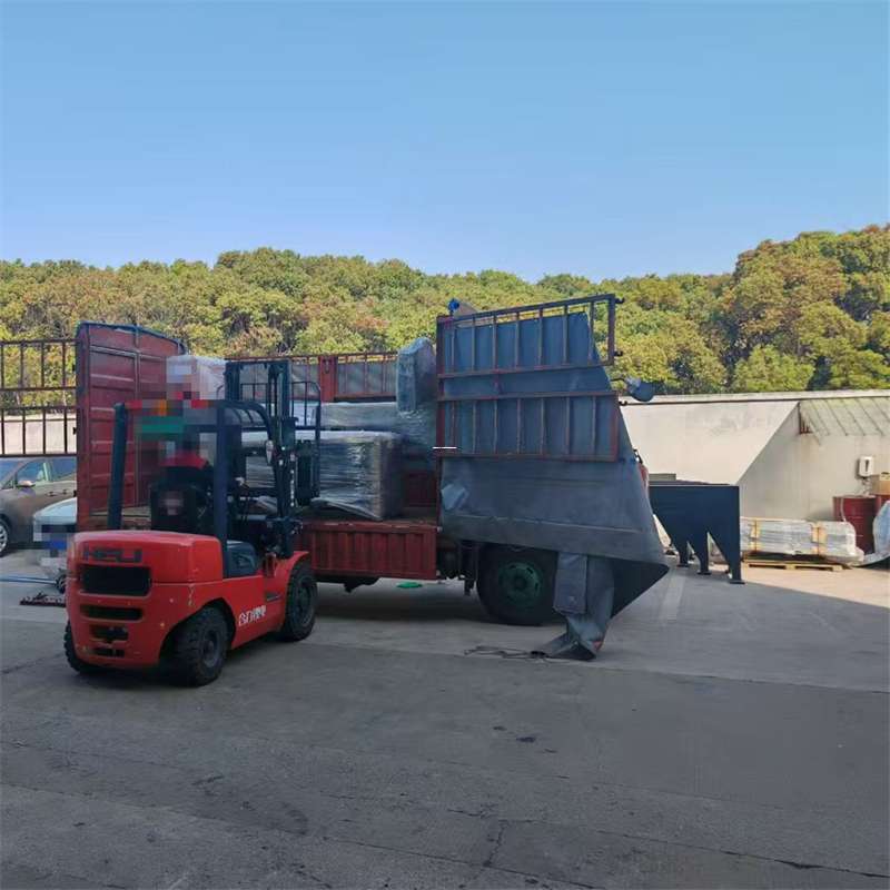 云梦县印台区物流专线：大件出口快运的多元服务探索